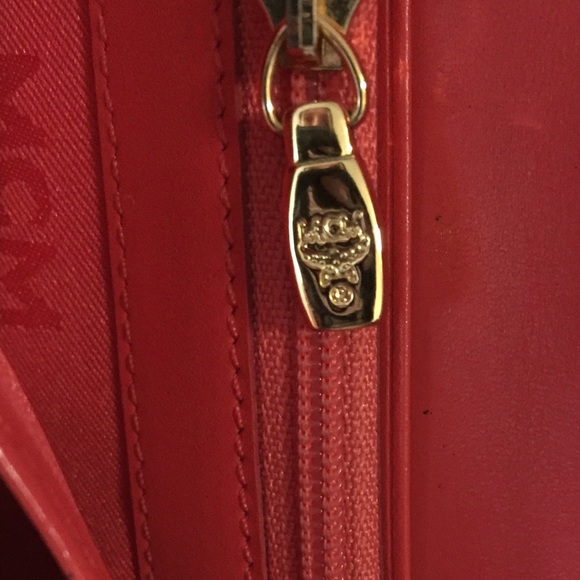 SOLD Vintage MCM Long Wallet - Picture 4 of 16